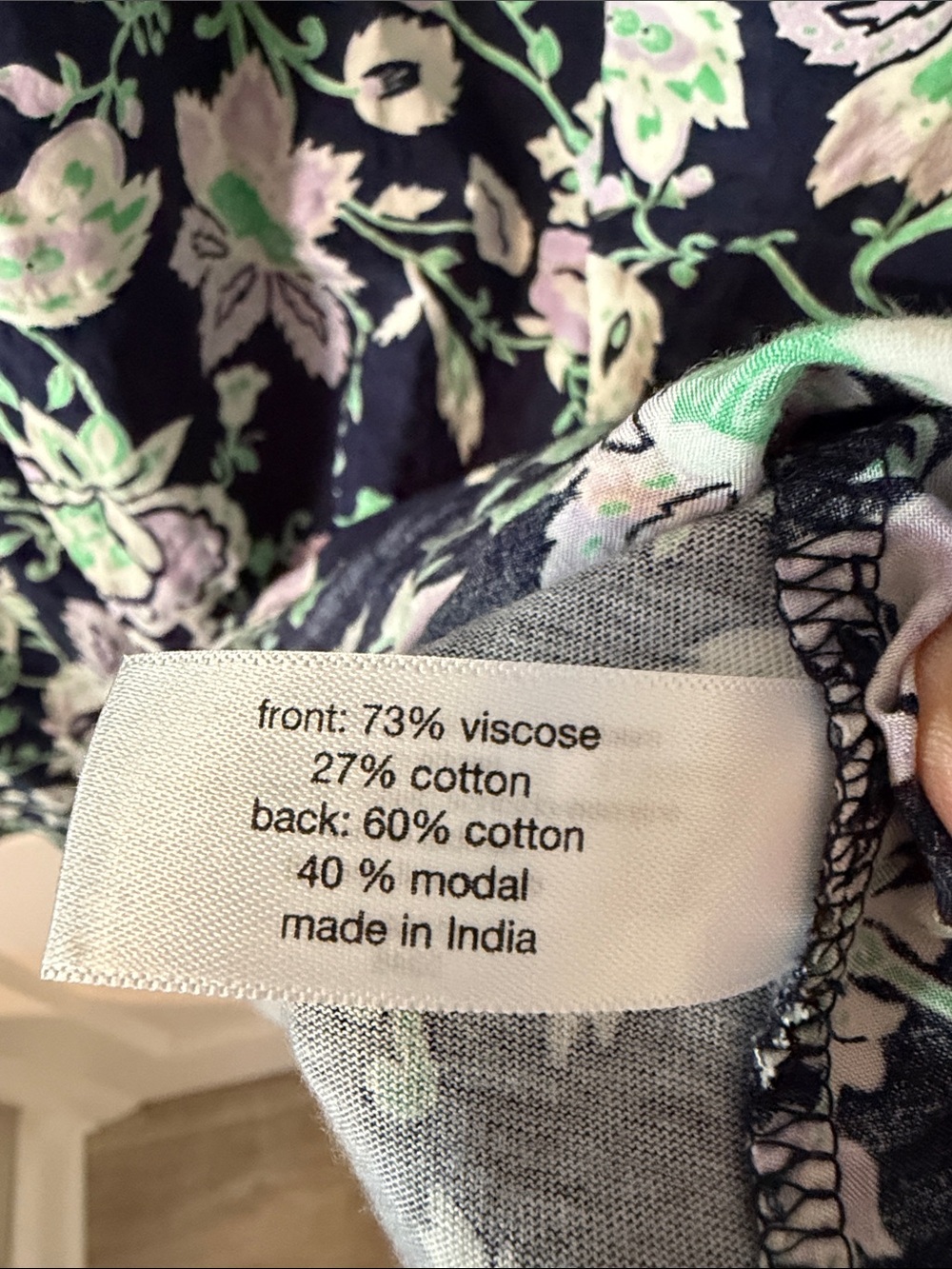 Lane Bryant floral split-neck knit top Navy/Lavender/Green Size 18/20 - Picture 4 of 5